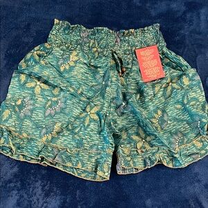 High-Waist Green Floral Women's Shorts
